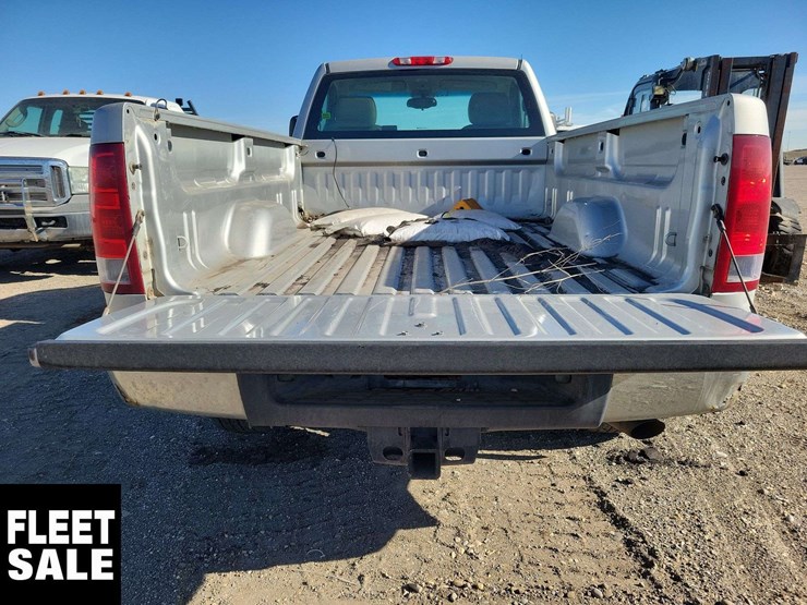 2011-gmc-sierra-2500hd-image-25