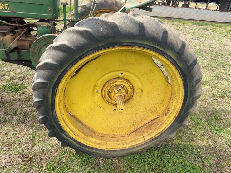 john-deere-b-image-11