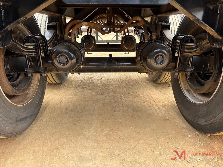 2023-manac-log-trailer-image-11