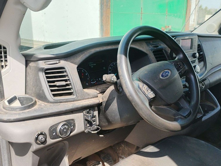 2020-ford-transit-image-10