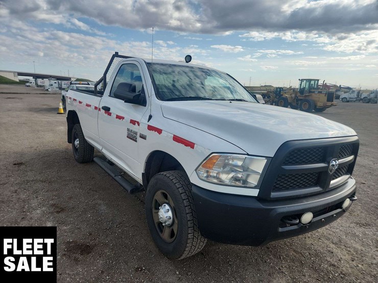 2016-dodge-3500-image-7