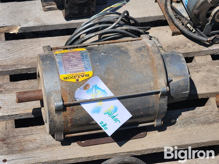 assorted-electric-motors-image-13
