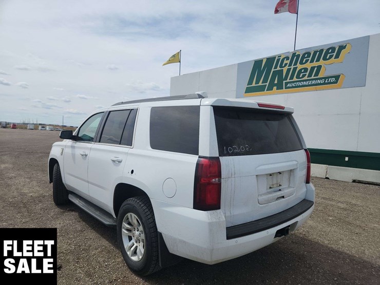 2018-chevrolet-tahoe-image-3