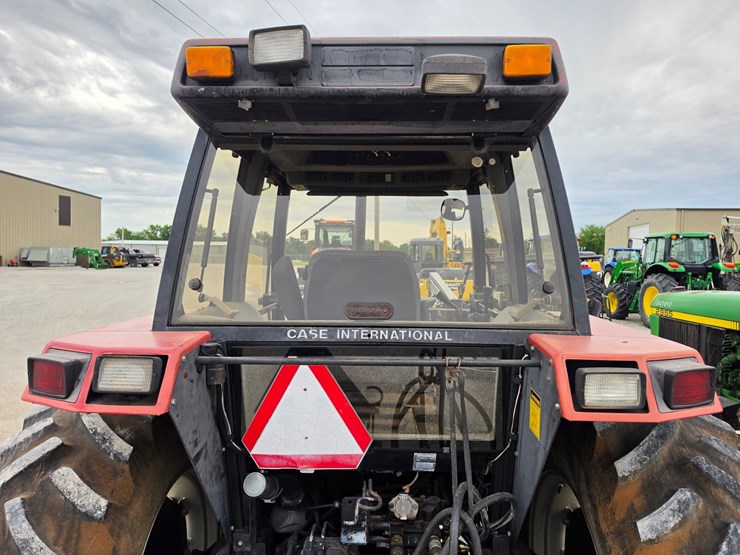 1992-case-ih-5120-image-18