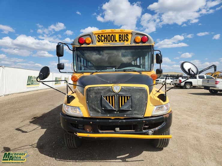 2011-ic-bus-ce-image-39