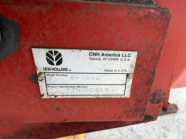 new-holland-br7050-image-8