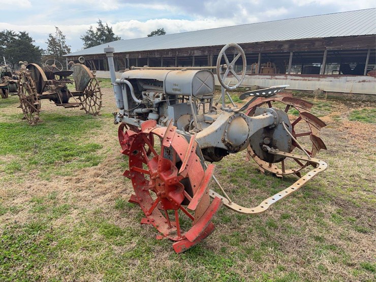 farmall-regular-image-3