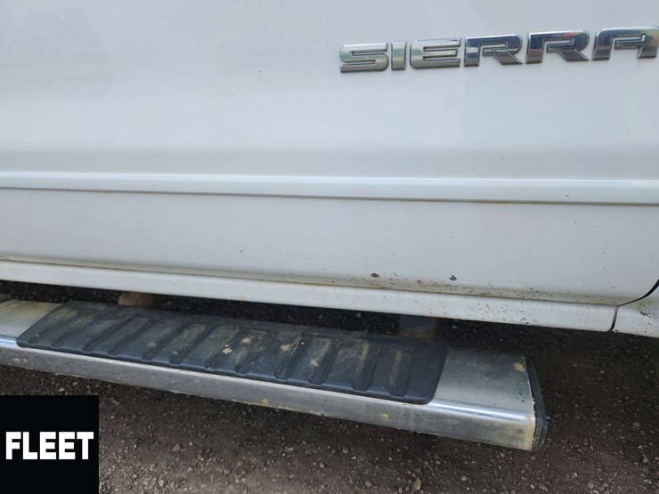 2014-gmc-sierra-1500-image-33
