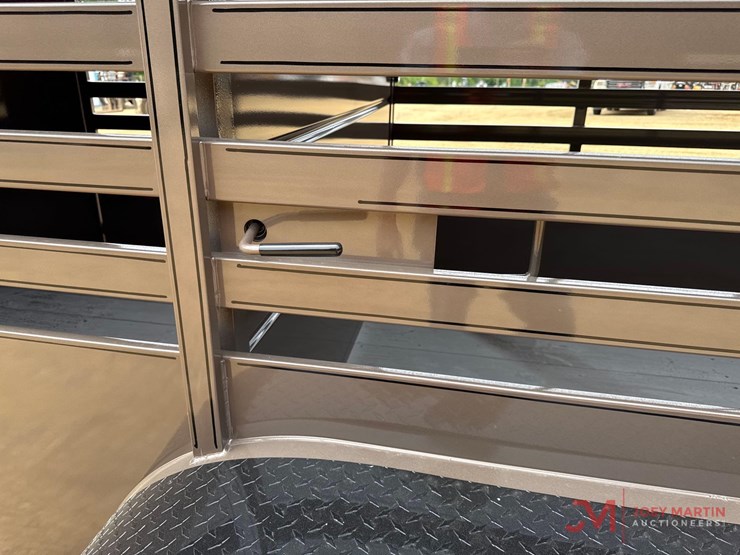 new-unused-2026-delta-16'-livestock-trailer-image-7