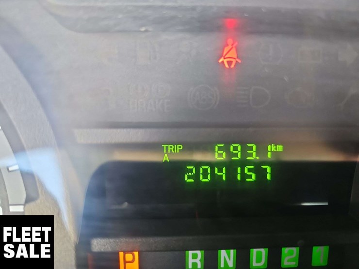 2010-ford-cargo-image-27