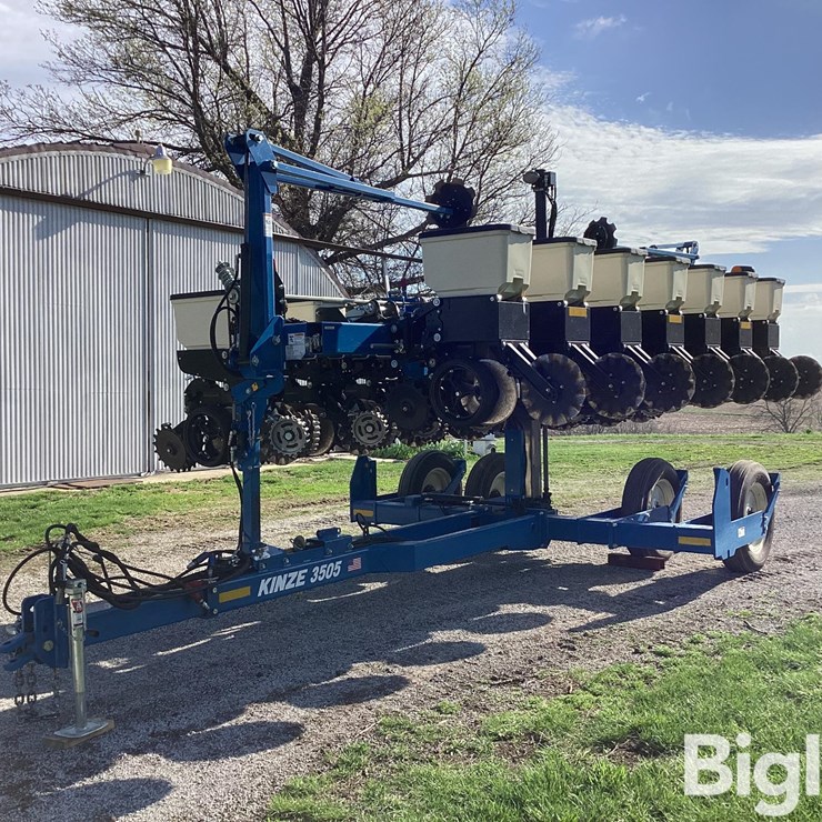 2024 KINZE 3505