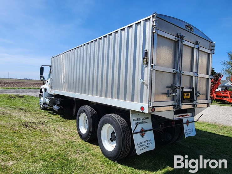 2005-international-durastar-4400-image-7