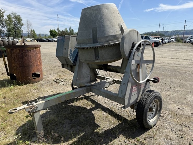 stone-e676-towable-cement-mixer-image-3