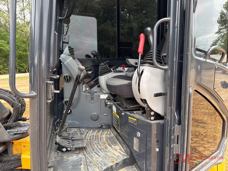 2024-john-deere-50p-mini-excavator-image-20
