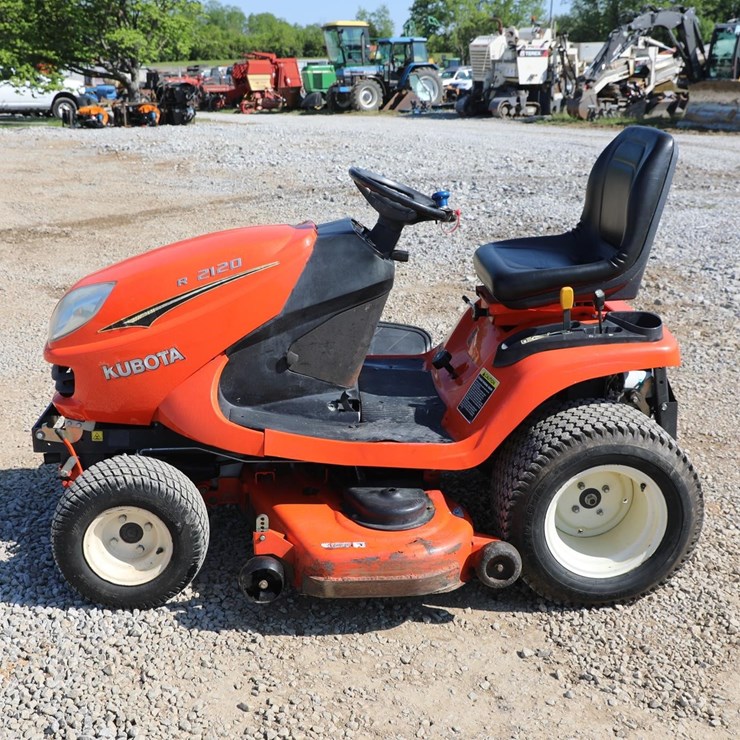 KUBOTA GR2120
