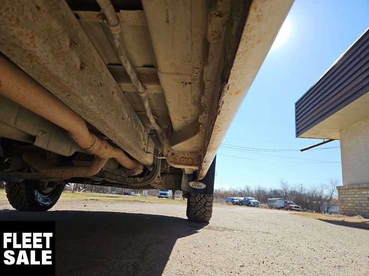 2011-ford-cargo-image-29