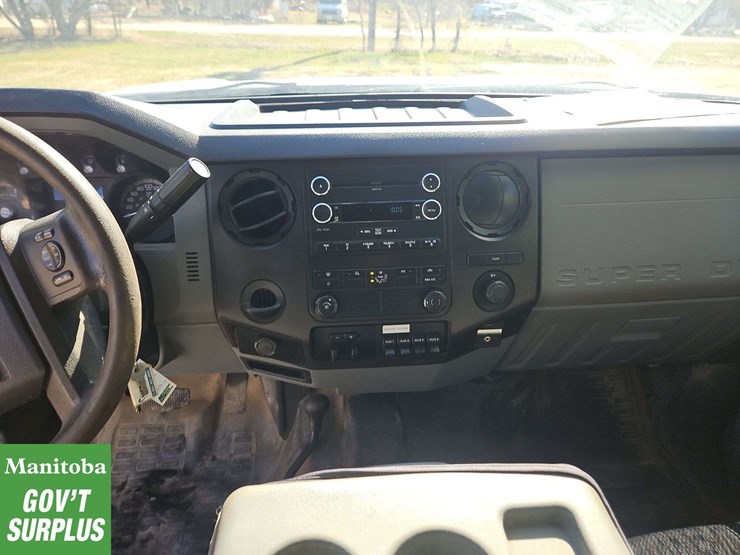 2015-ford-f350-image-25