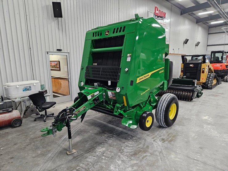 2023-john-deere-451m-image-1