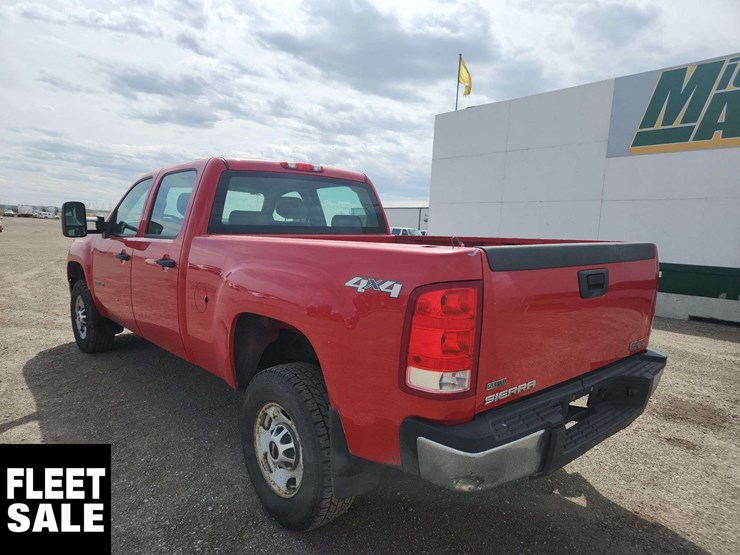 2012-gmc-sierra-2500hd-image-3