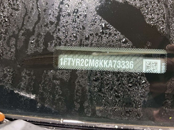 2019-ford-transit-image-17
