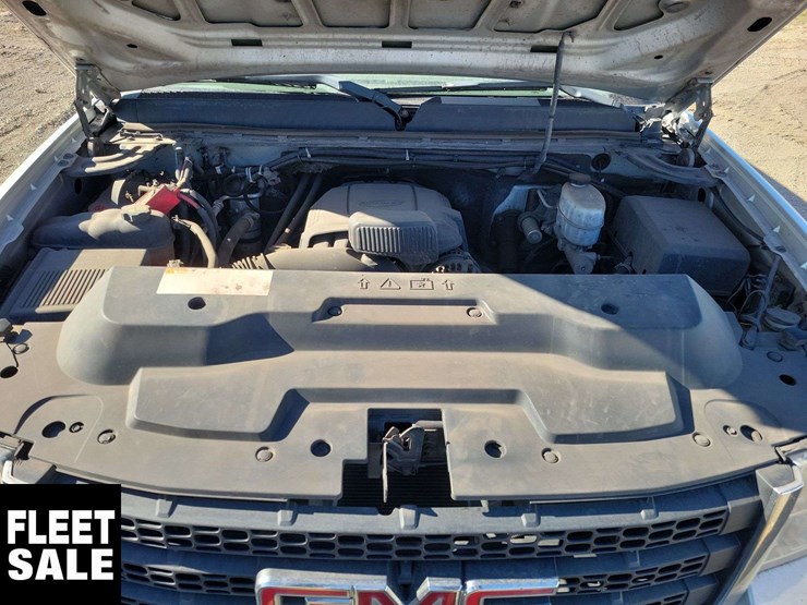 2011-gmc-sierra-2500hd-image-32