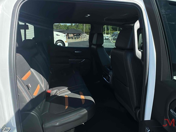 2020-gmc-sierra-at4-pickup-truck-image-21