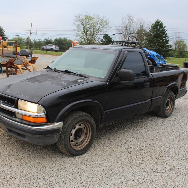 CHEVROLET S10