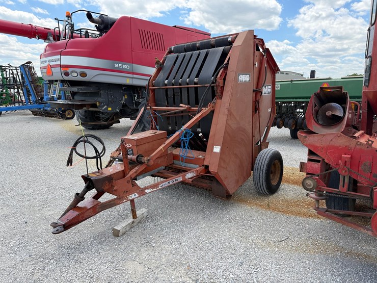 massey-ferguson-450-image-8