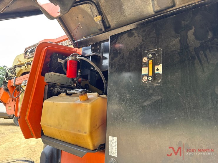2016-jlg-1250ajp-image-10