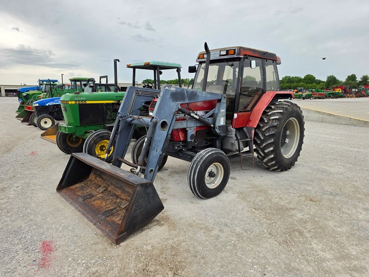 1992-case-ih-5120-image-1