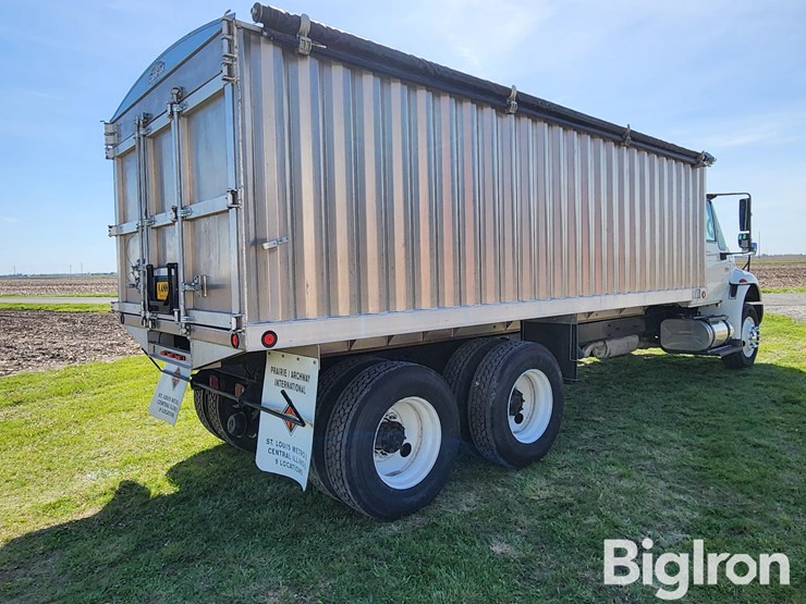 2005-international-durastar-4400-image-5