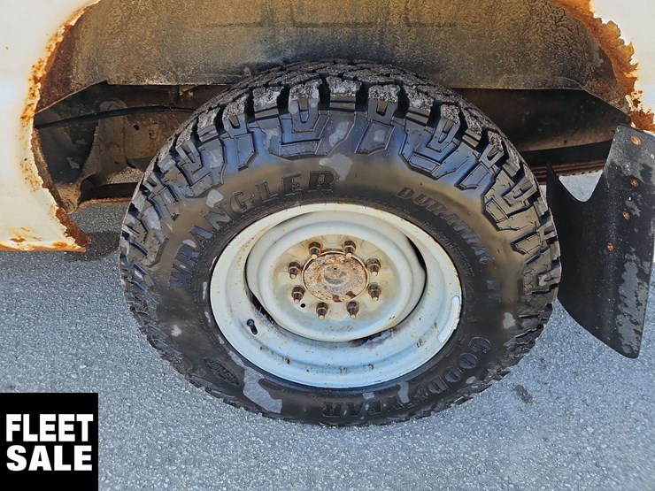2011-ford-cargo-image-11