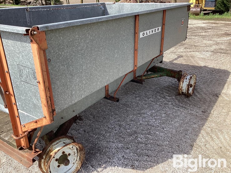 oliver-feed-wagon-w/-running-gear-image-13