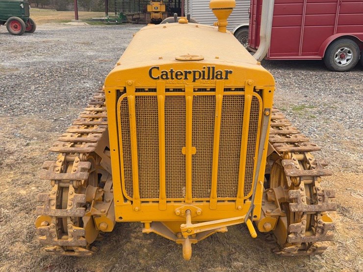 caterpillar-twenty-two-image-8
