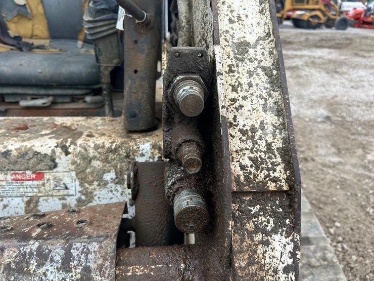 bobcat-t180-image-11