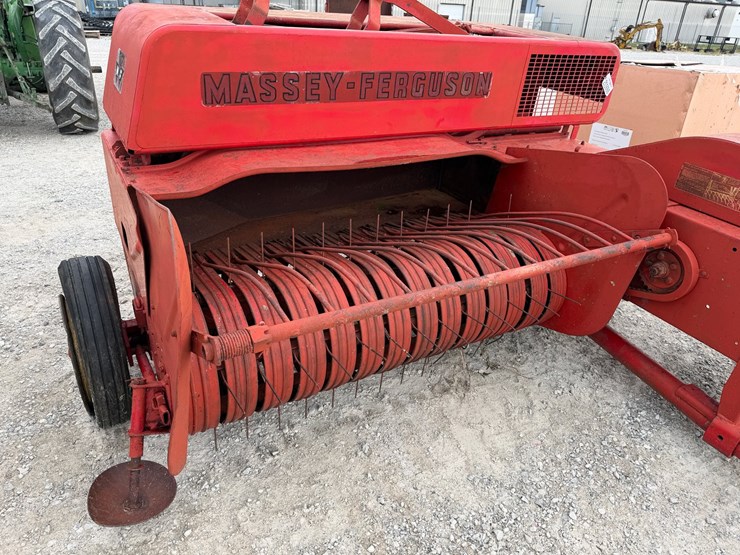 massey-ferguson-10-image-4