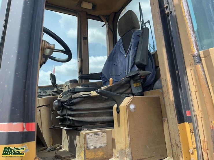 1996-caterpillar-938f-image-13
