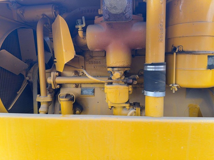caterpillar-twenty-two-image-21