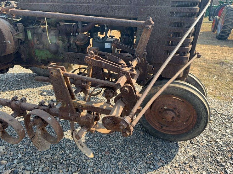 john-deere-h-image-61