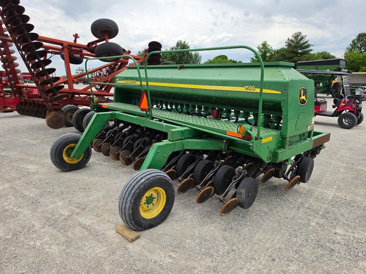2002-john-deere-1590-image-11