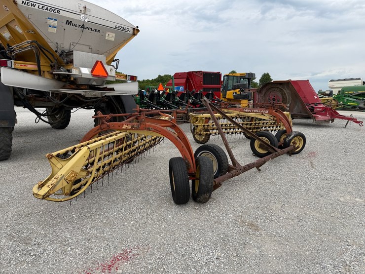 new-holland-260-image-1