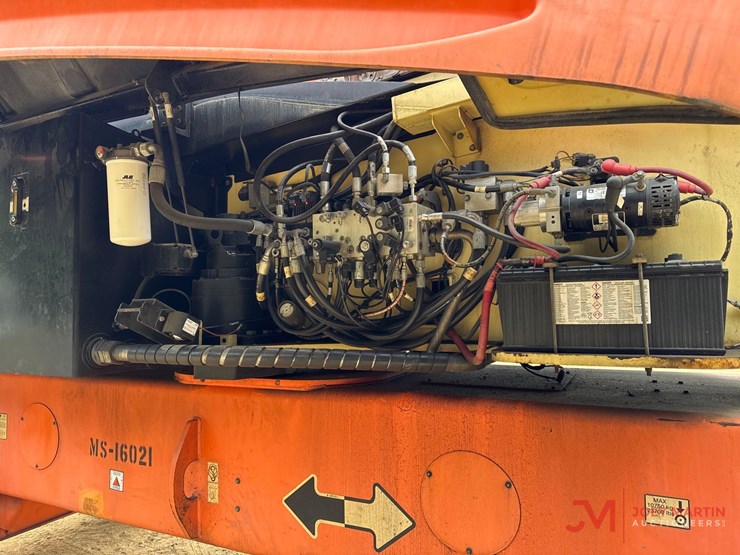 2016-jlg-1250ajp-image-9