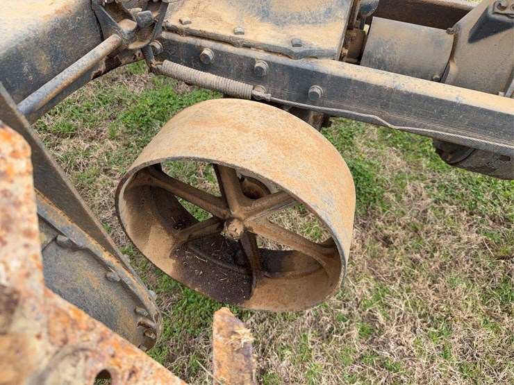 farmall-f-20-image-33