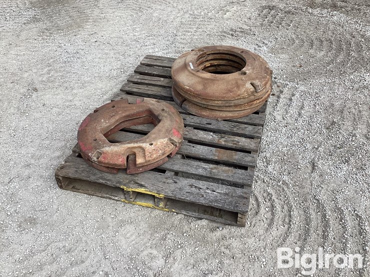 case-ih-&-oliver-rear-end-tractor-weights-image-1