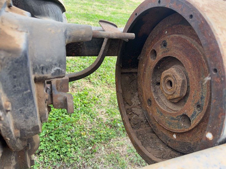 farmall-f-20-image-35