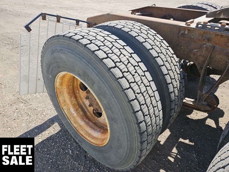 2004-international-transtar-8600-image-23