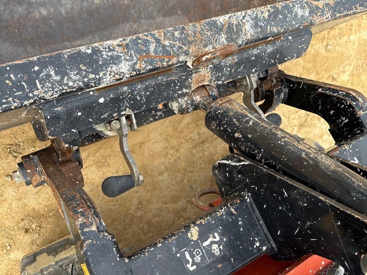 2022-ditch-witch-sk600-image-6