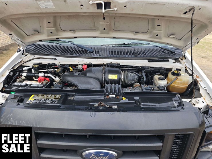 2011-ford-cargo-image-13