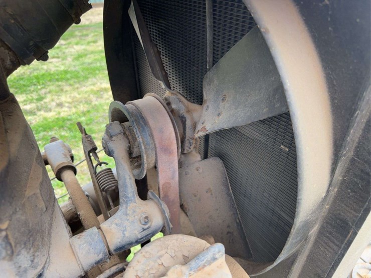 farmall-f-20-image-29