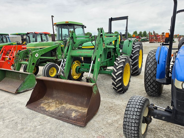 2000-john-deere-6210-image-21